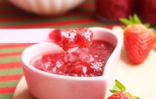 草莓果酱娱乐吃瓜